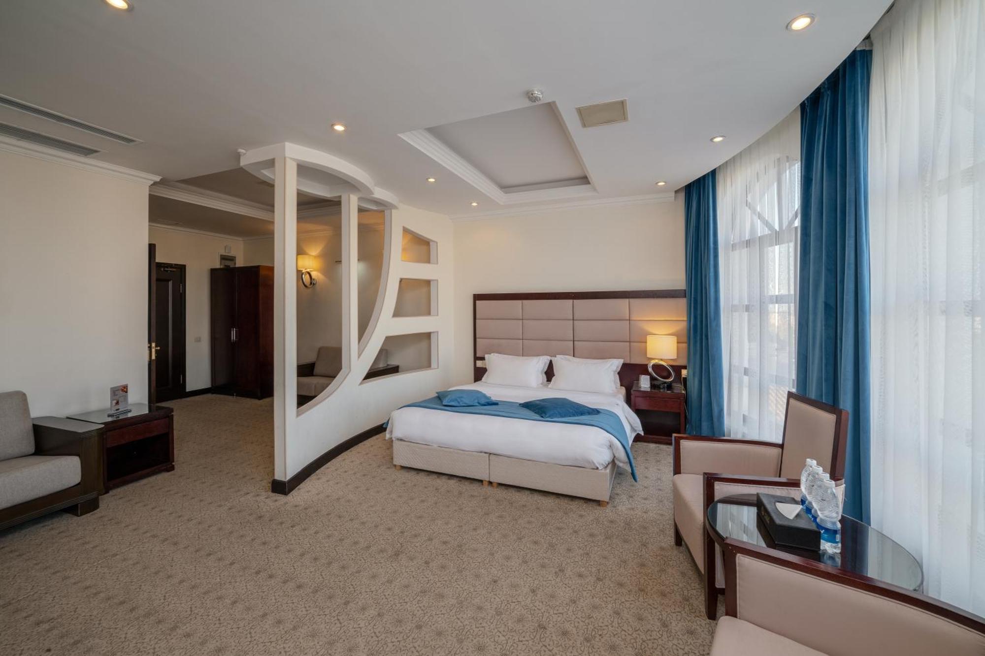 Jannat Regency Bishkek Quarto foto