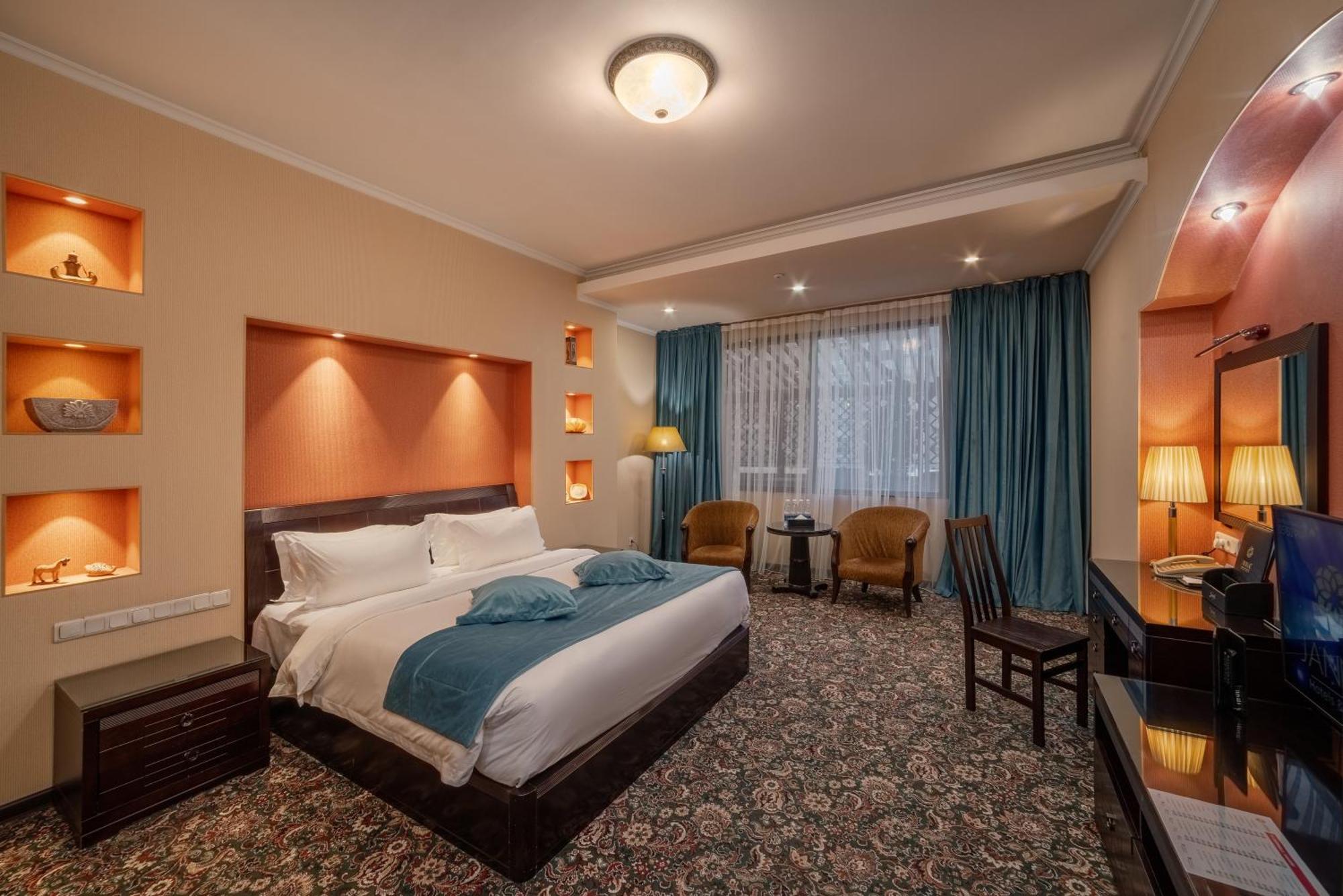 Jannat Regency Bishkek Exterior foto