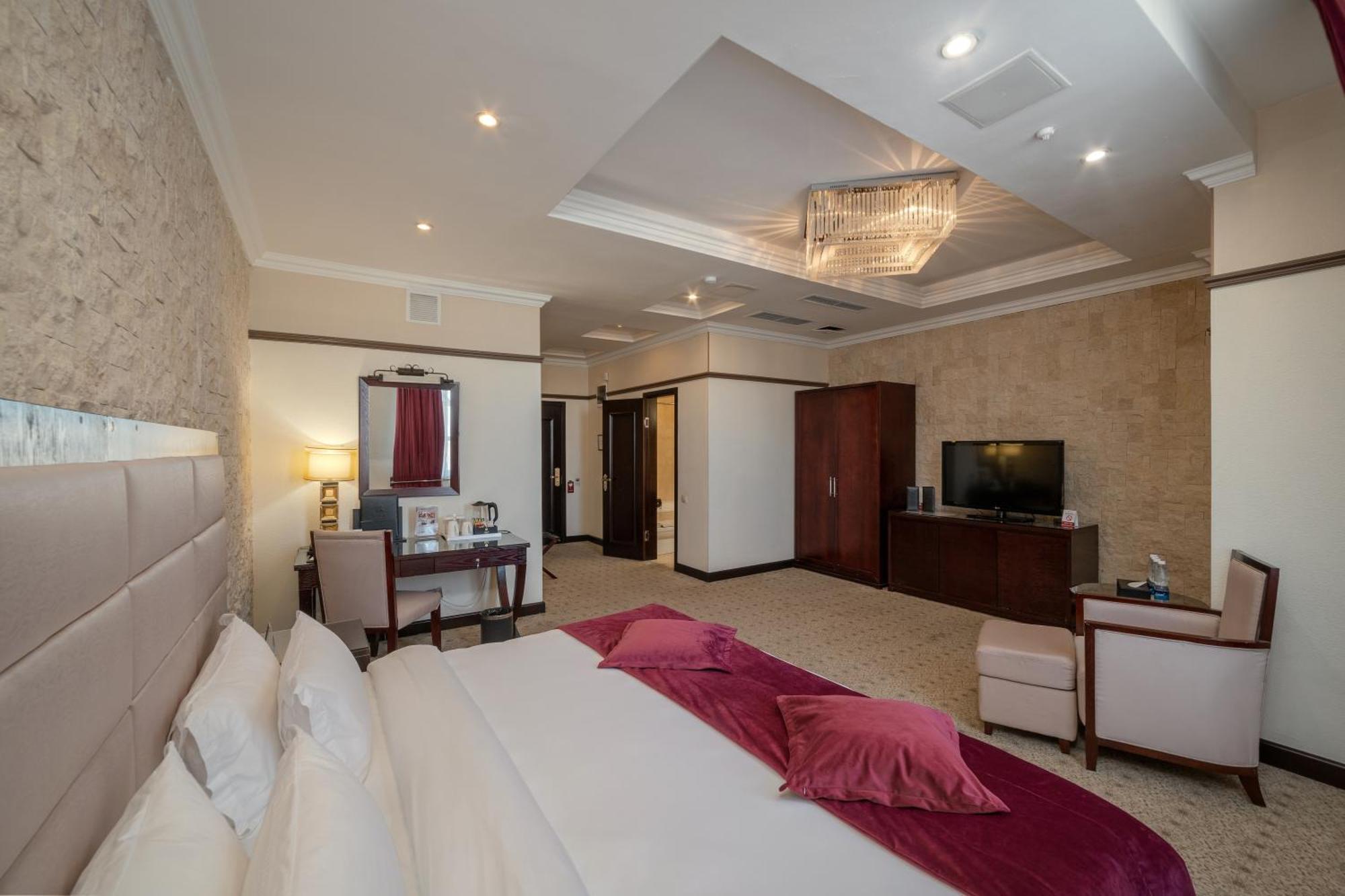 Jannat Regency Bishkek Exterior foto