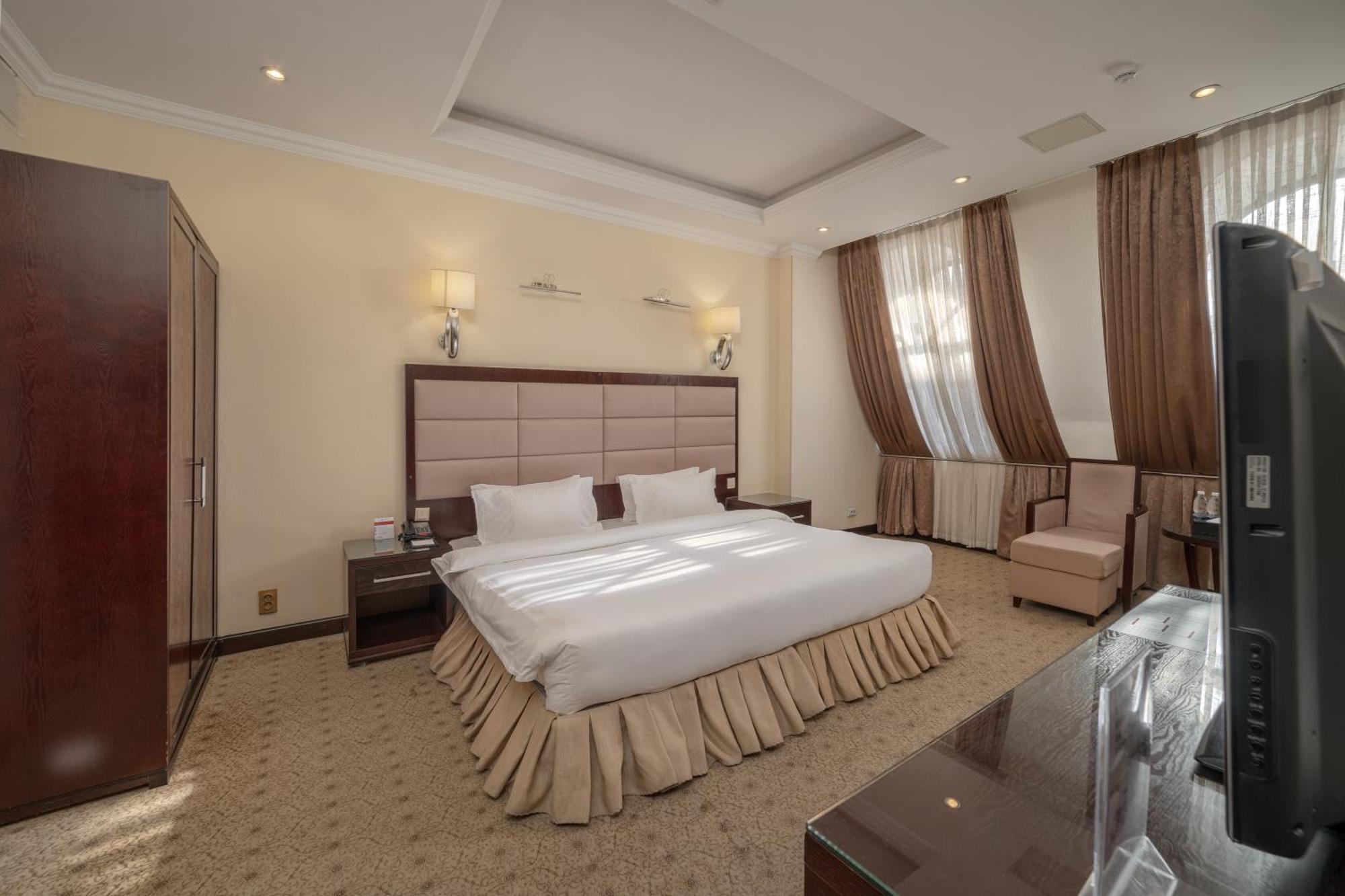 Jannat Regency Bishkek Exterior foto
