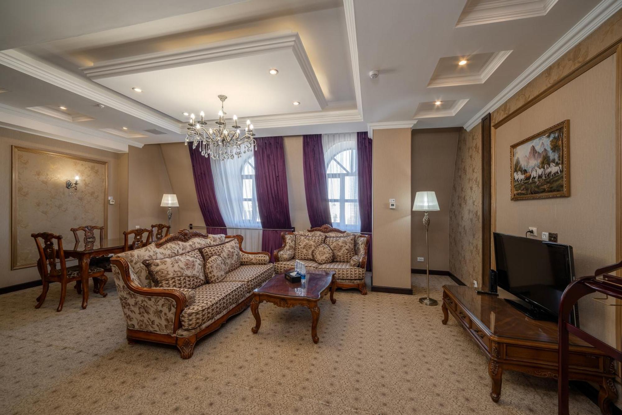 Jannat Regency Bishkek Quarto foto
